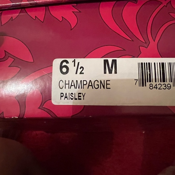 New in the box heels - Picture 7 of 12